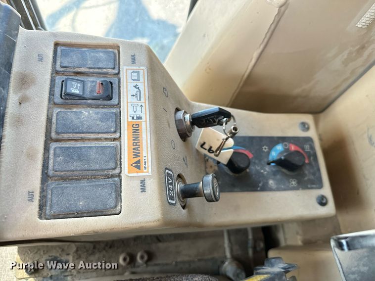 image for item MS9813 2003 Caterpillar 140H VHP Plus motor grader