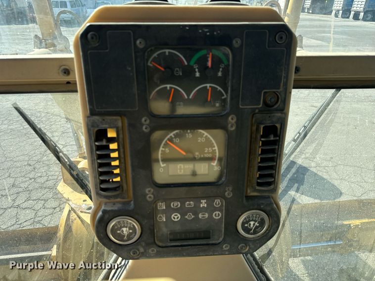 image for item MS9813 2003 Caterpillar 140H VHP Plus motor grader