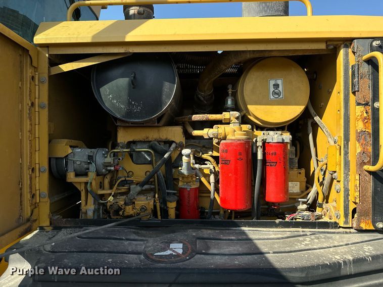 image for item MS9813 2003 Caterpillar 140H VHP Plus motor grader