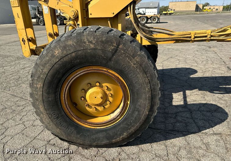 image for item MS9813 2003 Caterpillar 140H VHP Plus motor grader