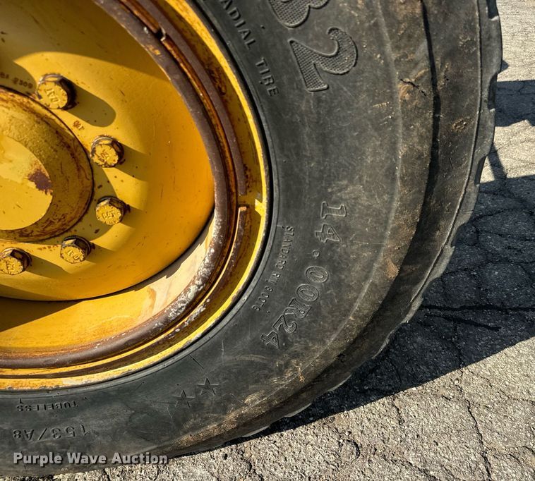 image for item MS9813 2003 Caterpillar 140H VHP Plus motor grader