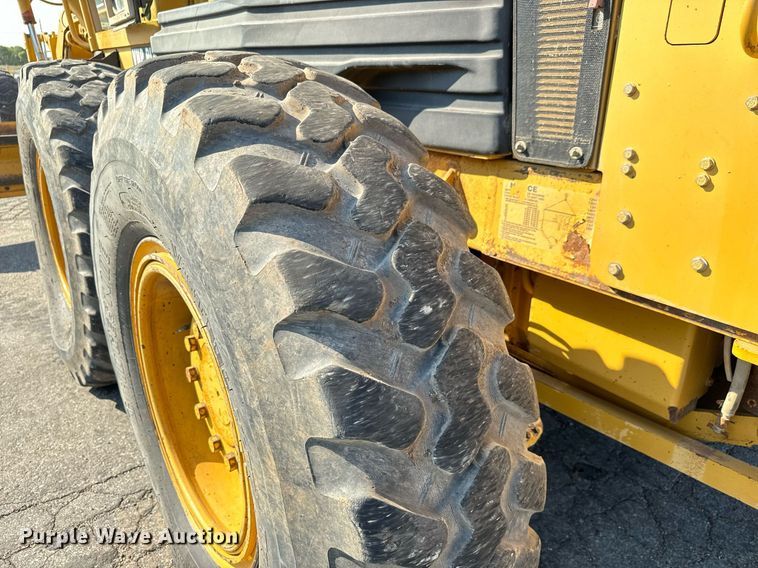 image for item MS9813 2003 Caterpillar 140H VHP Plus motor grader