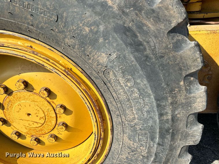 image for item MS9813 2003 Caterpillar 140H VHP Plus motor grader