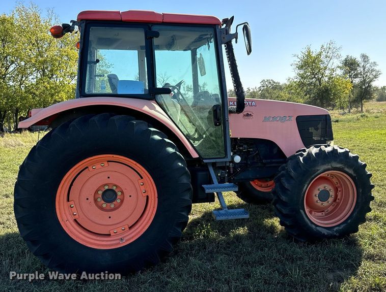 image for item MS9828 2008 Kubota  M108X MFWD tractor