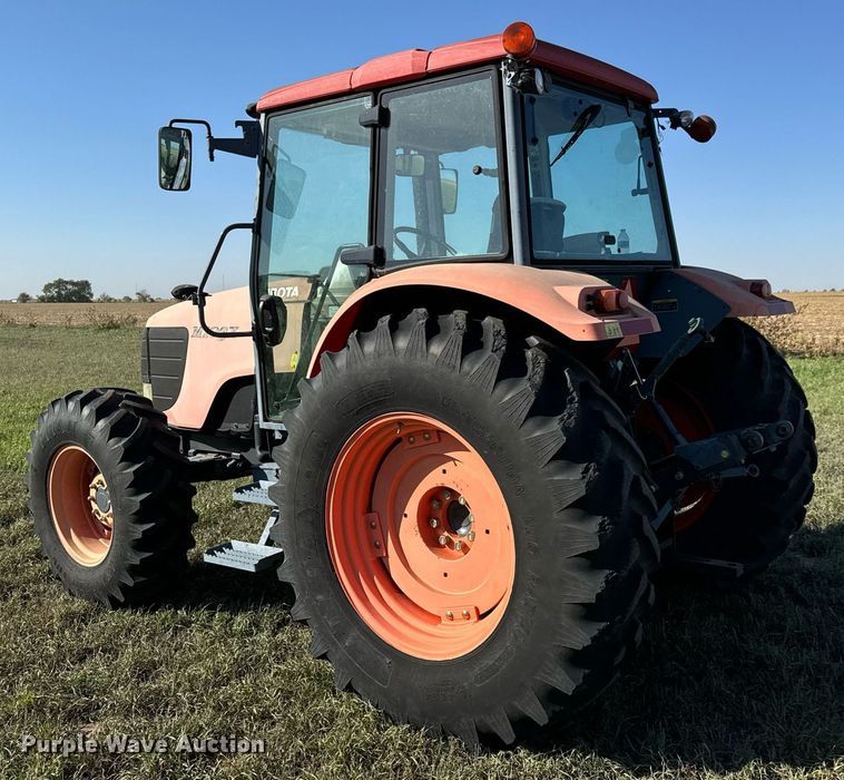 image for item MS9828 2008 Kubota  M108X MFWD tractor