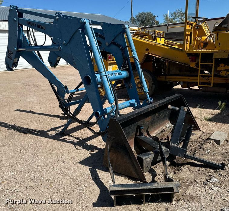 image for item MV9232 Great Bend  870 loader