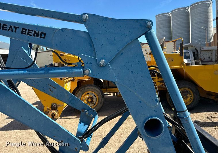 image for item MV9232 Great Bend  870 loader