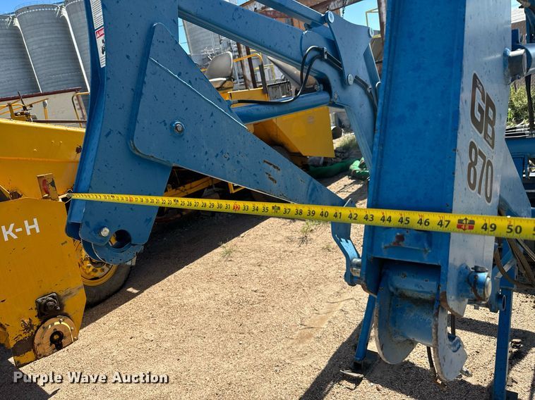 image for item MV9232 Great Bend  870 loader