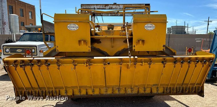 image for item MV9233 Koehring SPK-H chip spreader