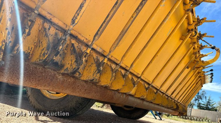 image for item MV9233 Koehring SPK-H chip spreader