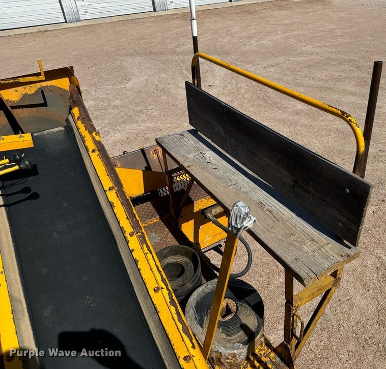 image for item MV9233 Koehring SPK-H chip spreader