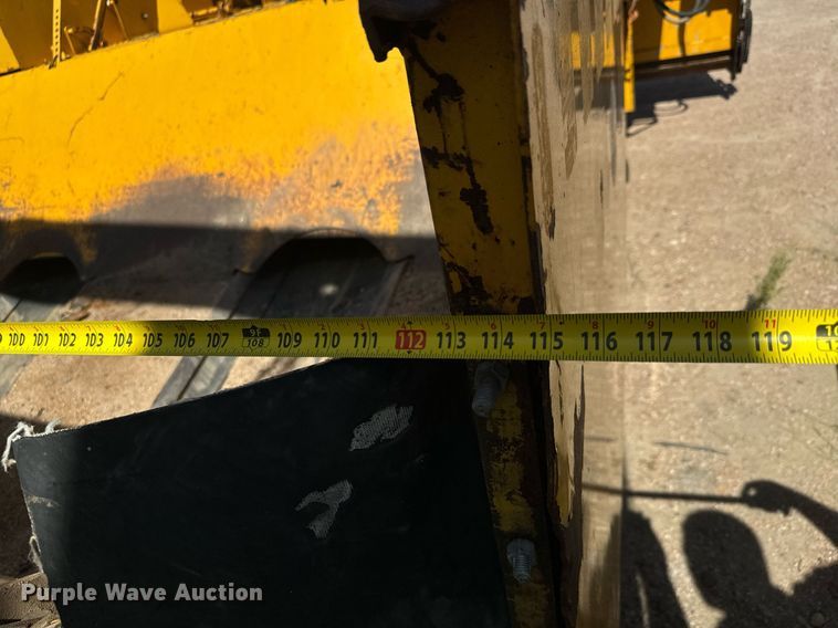 image for item MV9233 Koehring SPK-H chip spreader