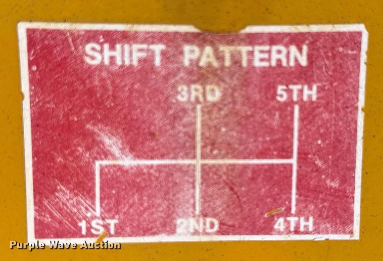 image for item MV9233 Koehring SPK-H chip spreader