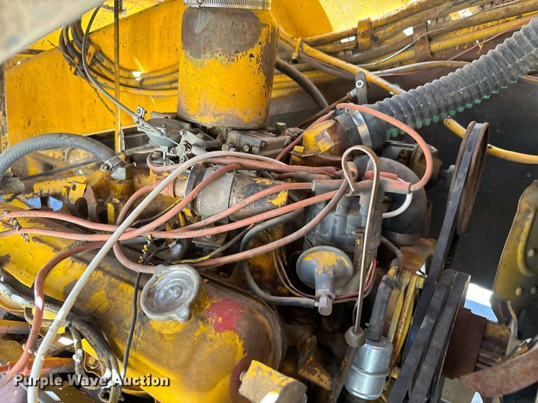 image for item MV9233 Koehring SPK-H chip spreader