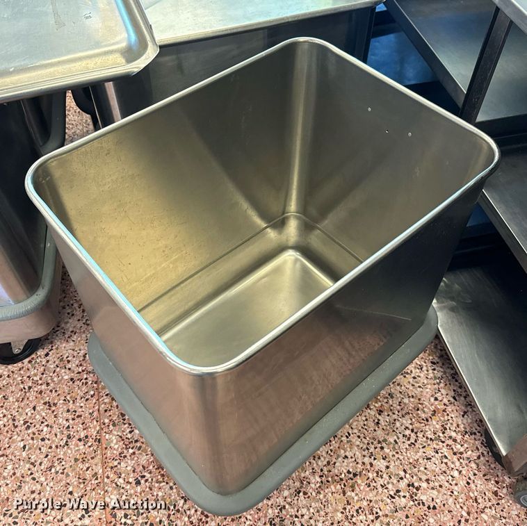 image for item MV9273 Restaurant equipment 