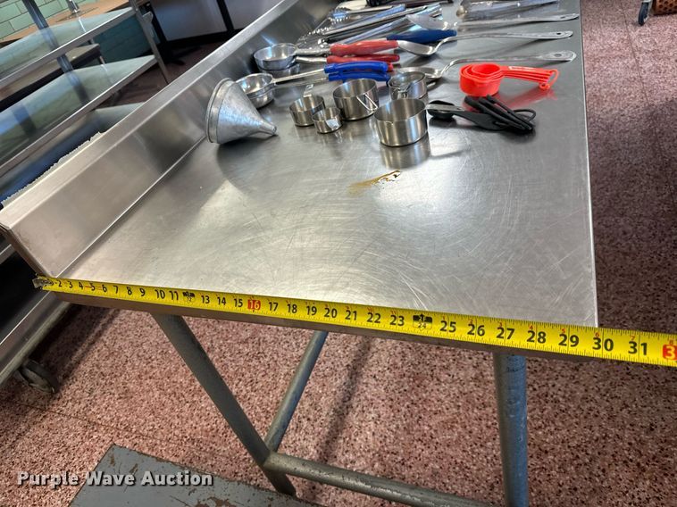 image for item MV9274 Restaurant equipment 