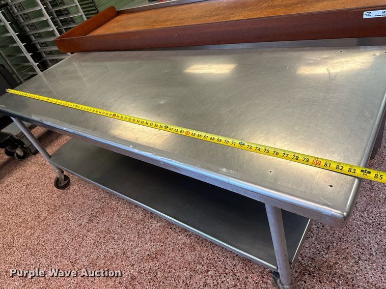 image for item MV9274 Restaurant equipment 