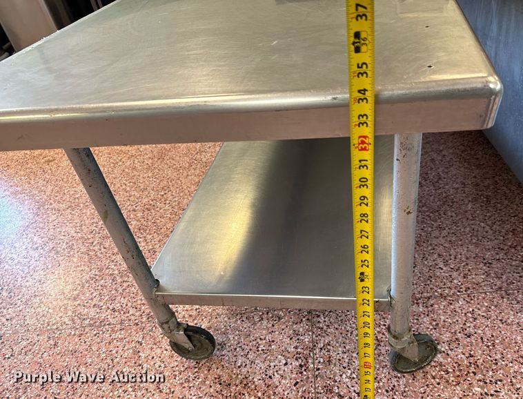 image for item MV9274 Restaurant equipment 