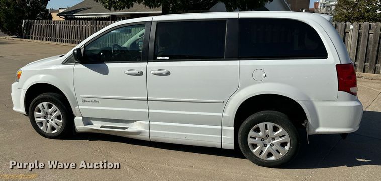 image for item MV9280 2015 Dodge Grand Caravan handicap accessible van