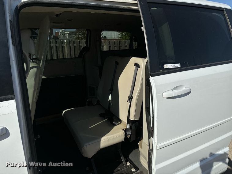 image for item MV9280 2015 Dodge Grand Caravan handicap accessible van