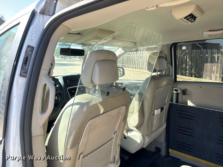 image for item MV9280 2015 Dodge Grand Caravan handicap accessible van