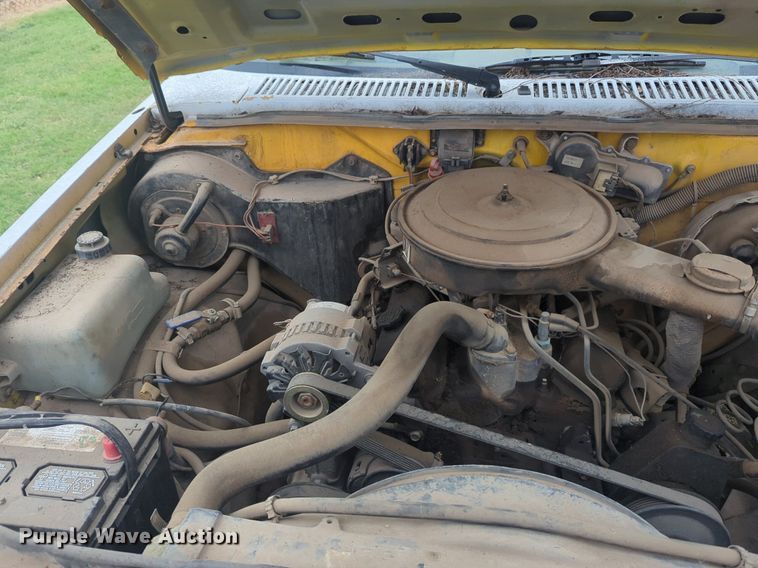 image for item NG9930 1988 Chevrolet S10 utility bed pickup truck