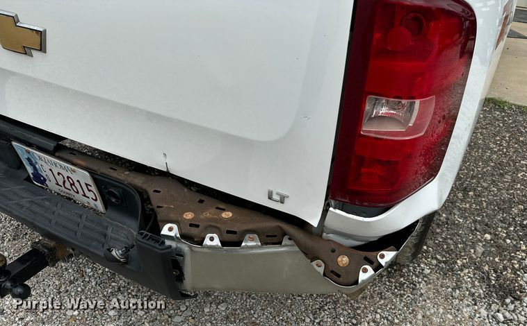 image for item NQ9758 2010 Chevrolet  Silverado 1500 Ext. Cab pickup truck