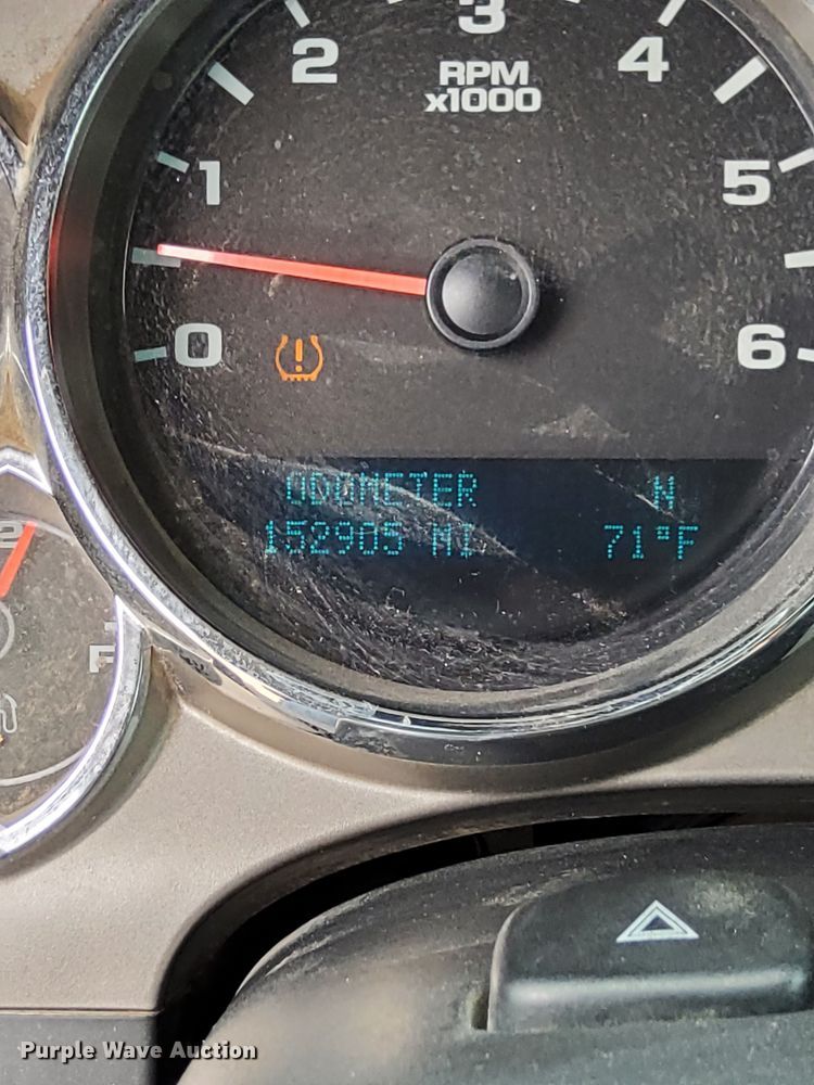 image for item NQ9758 2010 Chevrolet  Silverado 1500 Ext. Cab pickup truck