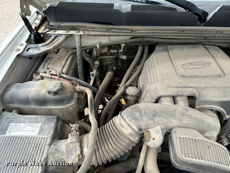 image for item NQ9758 2010 Chevrolet  Silverado 1500 Ext. Cab pickup truck