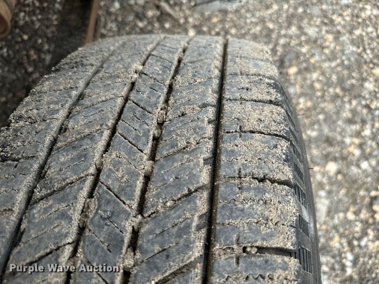 image for item NQ9758 2010 Chevrolet  Silverado 1500 Ext. Cab pickup truck