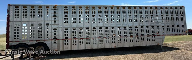 image for item DD3352 1998 Wilson livestock trailer