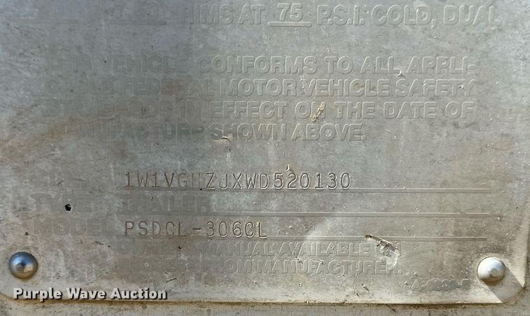 image for item DD3352 1998 Wilson livestock trailer