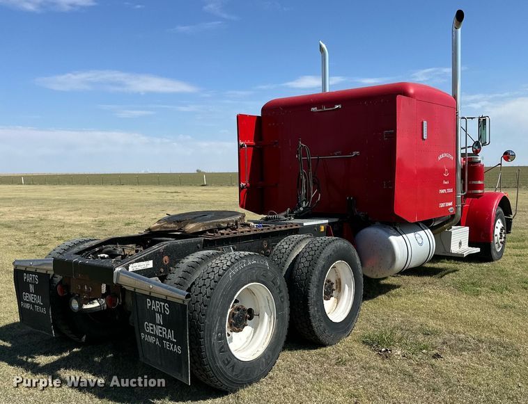 image for item DD3353 1995 Peterbilt 379 semi truck