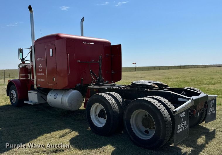 image for item DD3353 1995 Peterbilt 379 semi truck