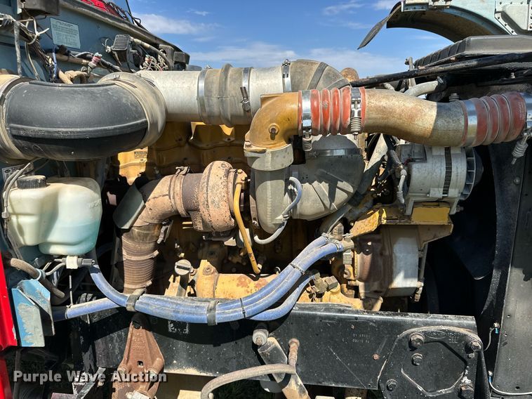 image for item DD3353 1995 Peterbilt 379 semi truck