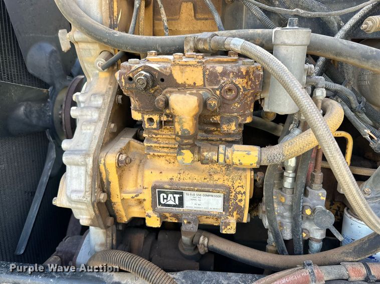 image for item DD3353 1995 Peterbilt 379 semi truck