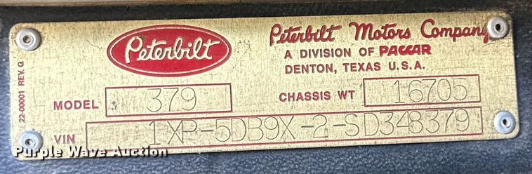 image for item DD3353 1995 Peterbilt 379 semi truck
