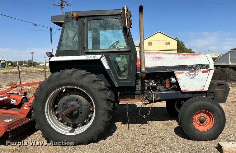 image for item DD3365 1985 Case  2096 tractor