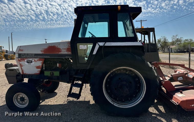 image for item DD3365 1985 Case  2096 tractor