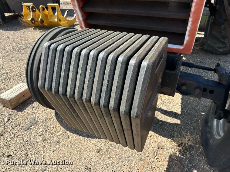 image for item DD3365 1985 Case  2096 tractor