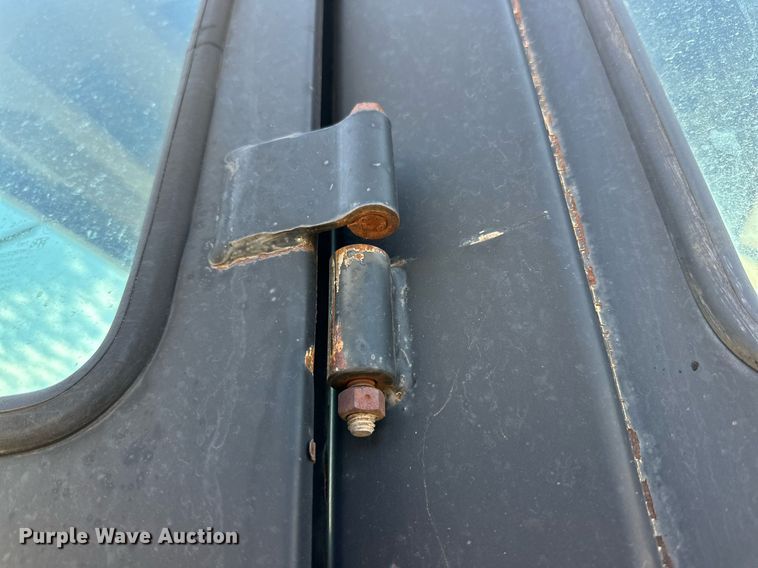 image for item DD3365 1985 Case  2096 tractor