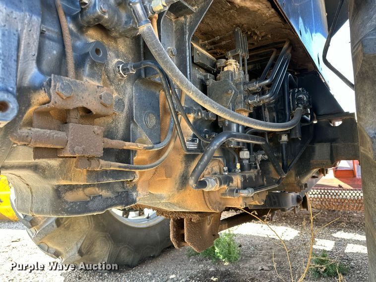 image for item DD3365 1985 Case  2096 tractor