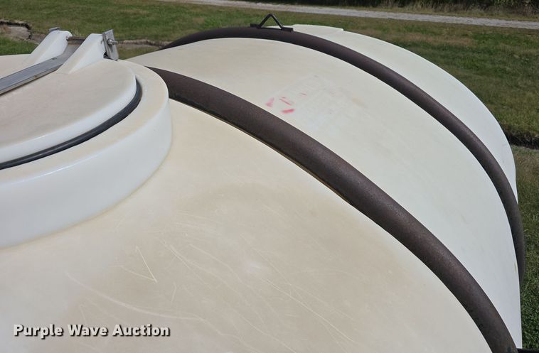 image for item DO5511 Liquid fertilizer truck bed