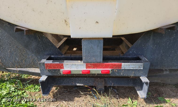 image for item DO5511 Liquid fertilizer truck bed