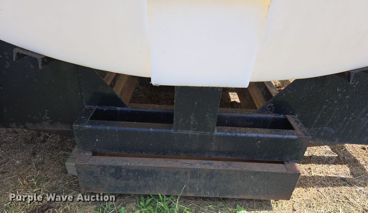 image for item DO5511 Liquid fertilizer truck bed