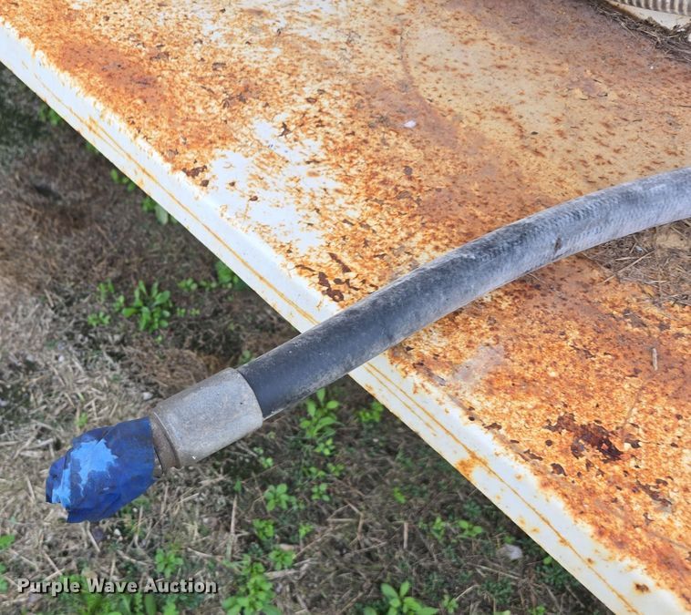 image for item DO5512 Dry fertilizer tender truck bed