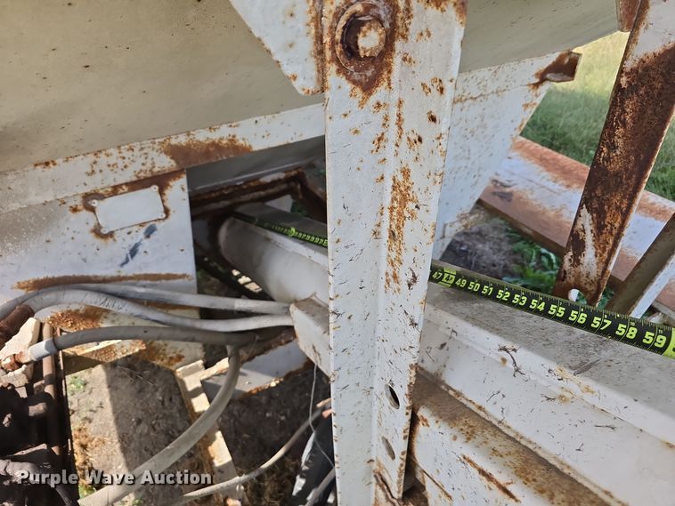 image for item DO5512 Dry fertilizer tender truck bed