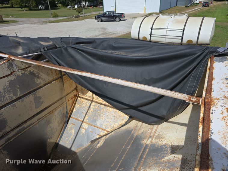 image for item DO5512 Dry fertilizer tender truck bed