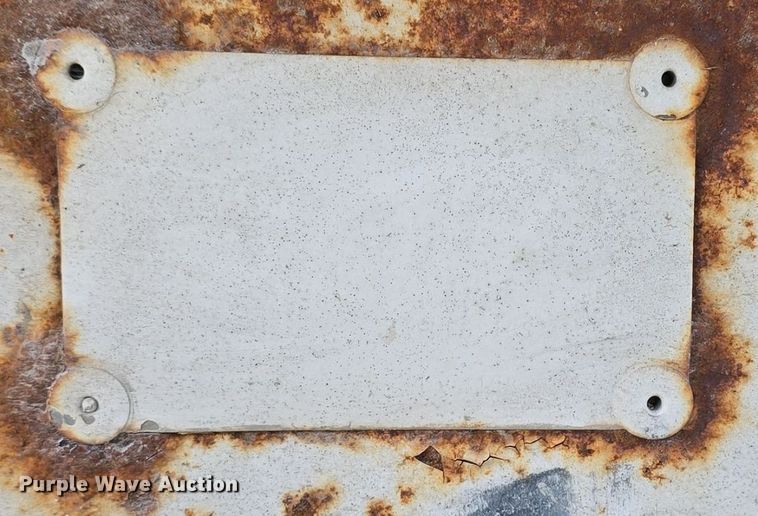 image for item DO5512 Dry fertilizer tender truck bed