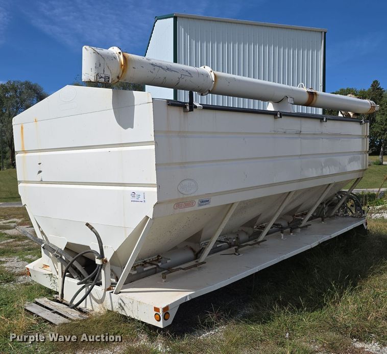 image for item DO5513 Ray-Man 18CH11FB dry fertilizer tender truck bed